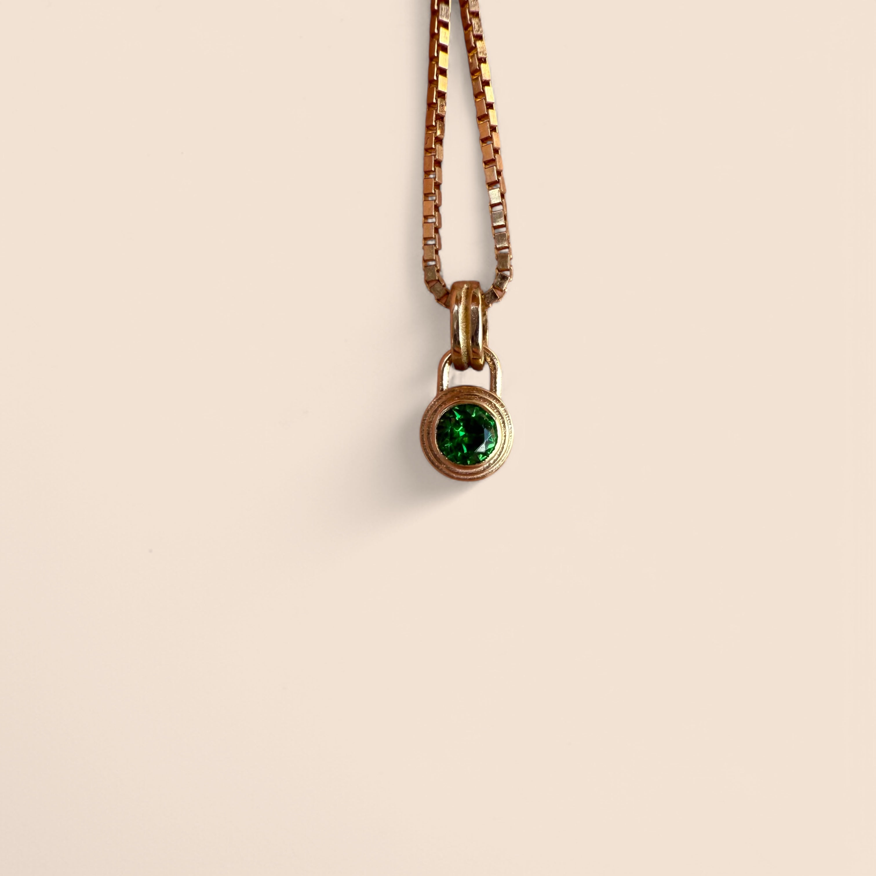 Sonder Charm