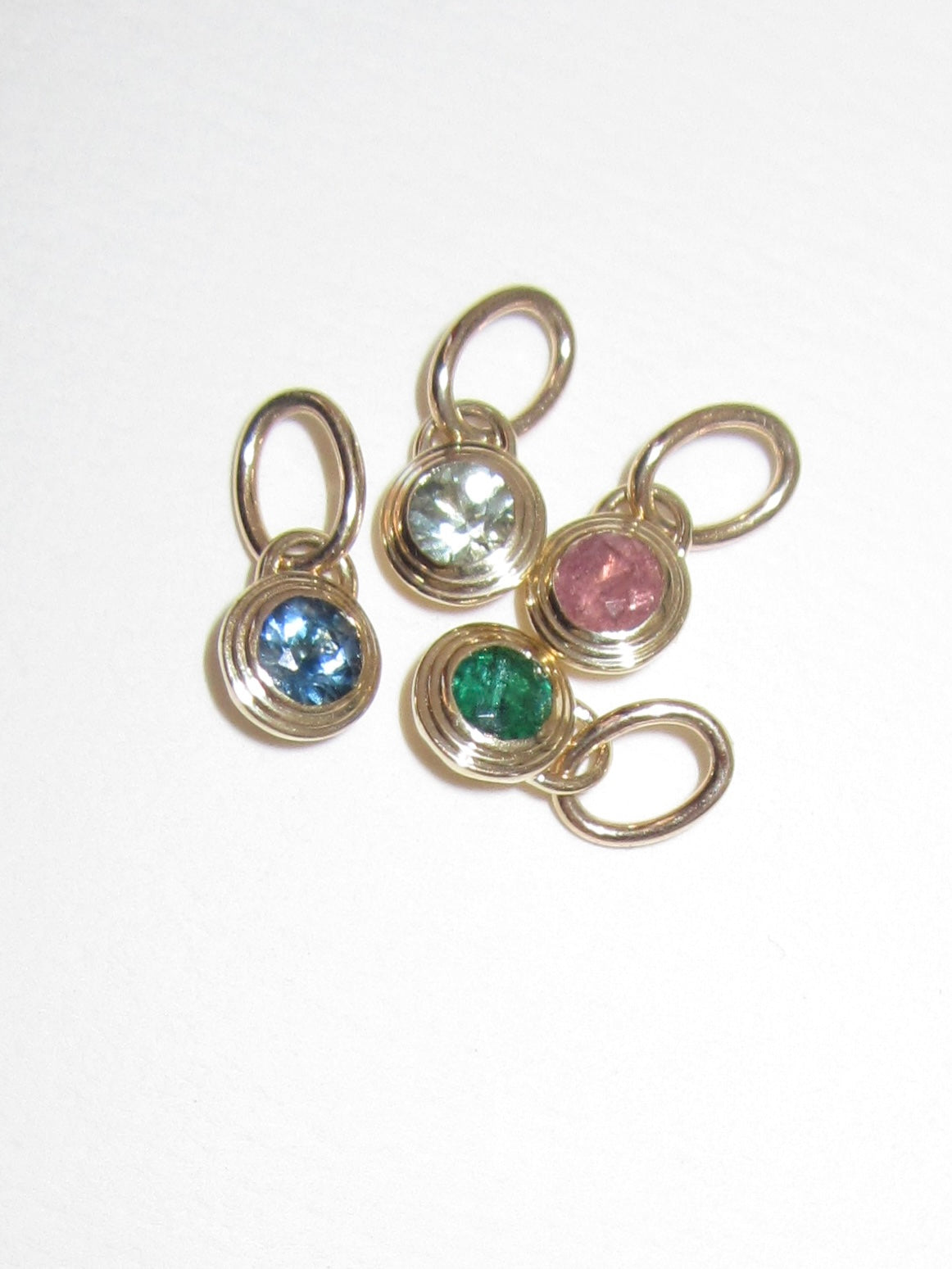 Light Green Sapphire Sonder Charm