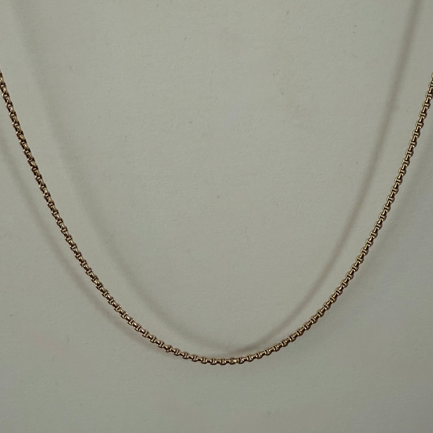 Solid Round Box Chain