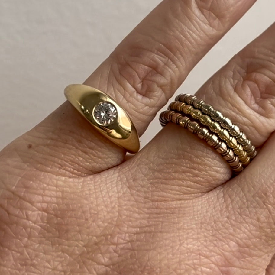 Diamond Petite Kia Ring