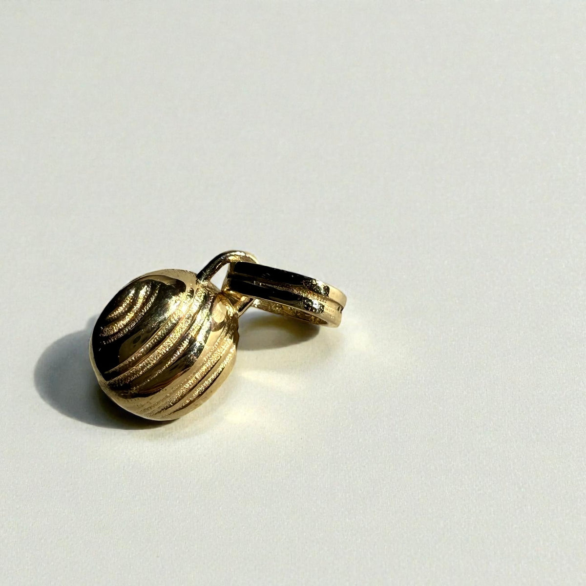 Pinkish Purple Imperial Topaz Sonder Charm