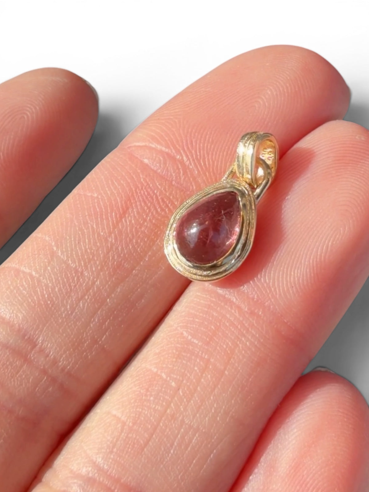 Berry Pink Spinel Sonder Charm 1