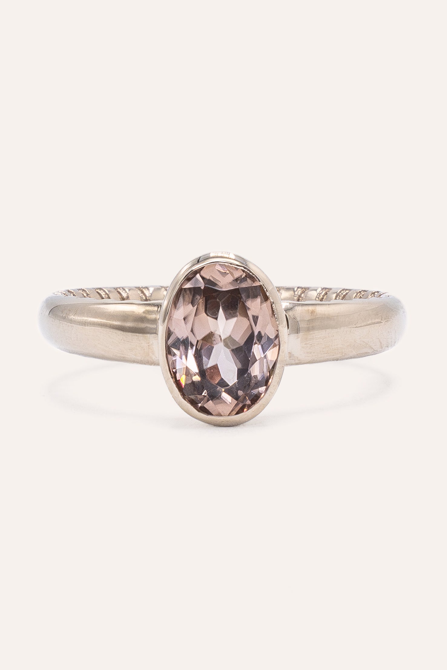 Brown Zircon Nazia